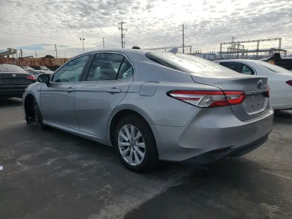 4T1C11AK9LU962399 2020 TOYOTA CAMRY - Image 2