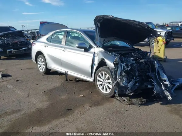 4T1C11AK9LU975346 2020 TOYOTA CAMRY - Image 1