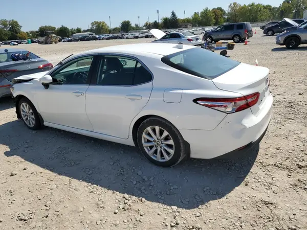 4T1C11AK9LU975606 2020 TOYOTA CAMRY - Image 2
