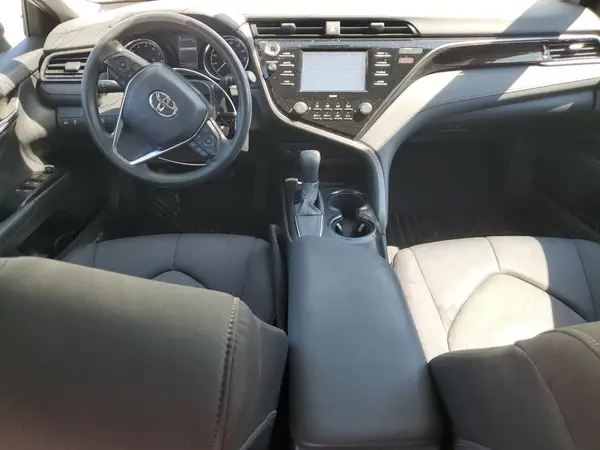 4T1C11AK9LU975606 2020 TOYOTA CAMRY - Image 8