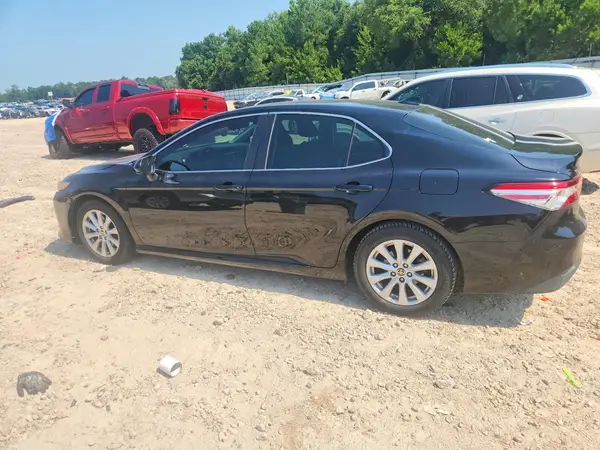 4T1C11AK9LU975847 2020 TOYOTA CAMRY - Image 2
