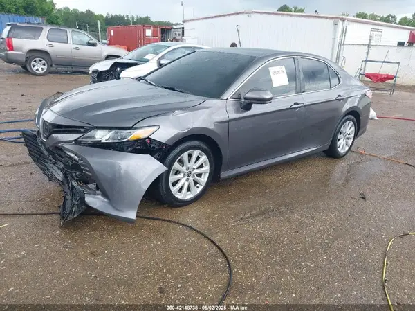 4T1C11AK9LU980000 2020 TOYOTA CAMRY - Image 2