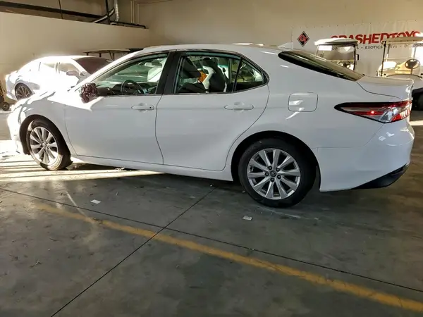 4T1C11AK9LU980336 2020 TOYOTA CAMRY - Image 2