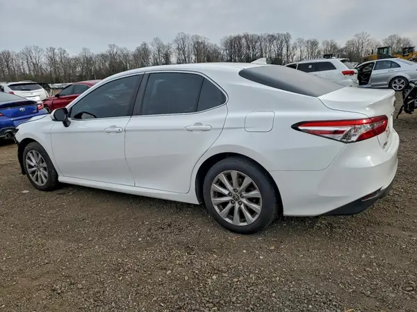 4T1C11AK9LU986878 2020 TOYOTA CAMRY - Image 2