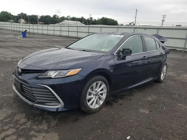 4T1C11AK9MU405638 2021 TOYOTA CAMRY - Image 1