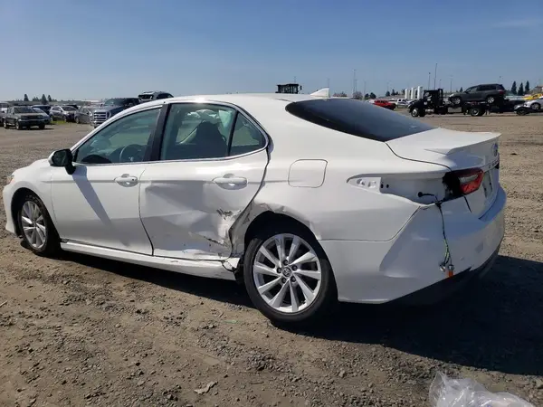 4T1C11AK9MU422746 2021 TOYOTA CAMRY - Image 2