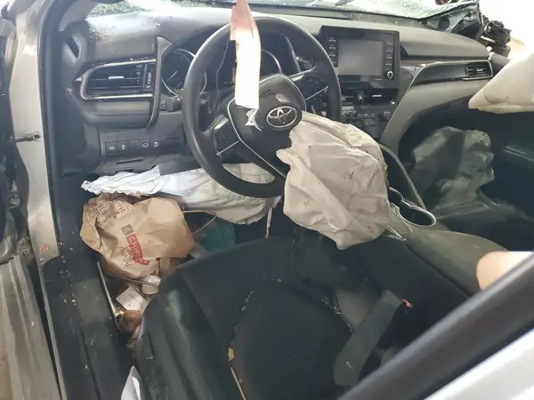 4T1C11AK9MU439370 2021 TOYOTA CAMRY - Image 8