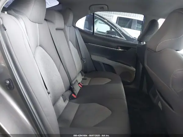 4T1C11AK9MU441619 2021 TOYOTA CAMRY - Image 8