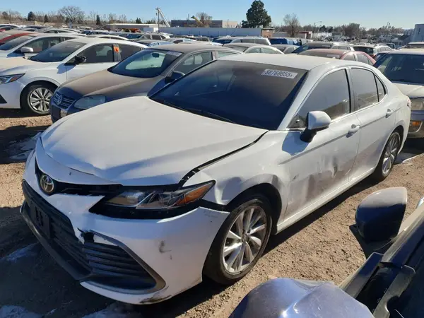 4T1C11AK9MU447551 2021 TOYOTA CAMRY - Image 1