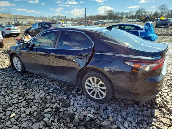 4T1C11AK9MU452605 2021 TOYOTA CAMRY - Image 2
