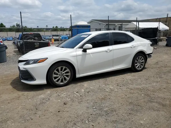 4T1C11AK9MU453141 2021 TOYOTA CAMRY - Image 1