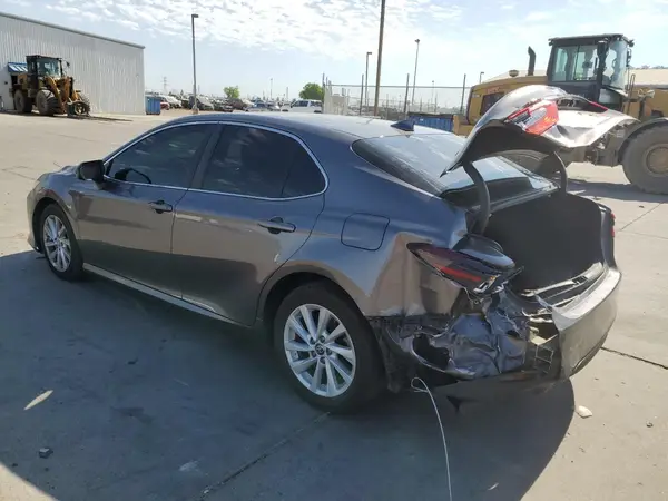 4T1C11AK9MU458212 2021 TOYOTA CAMRY - Image 2
