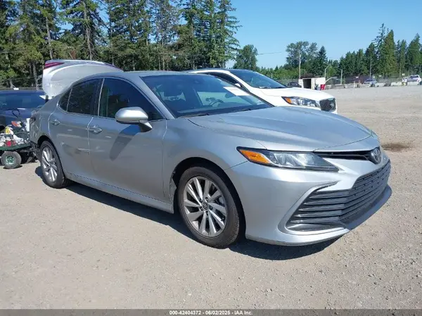 4T1C11AK9MU459036 2021 TOYOTA CAMRY - Image 1