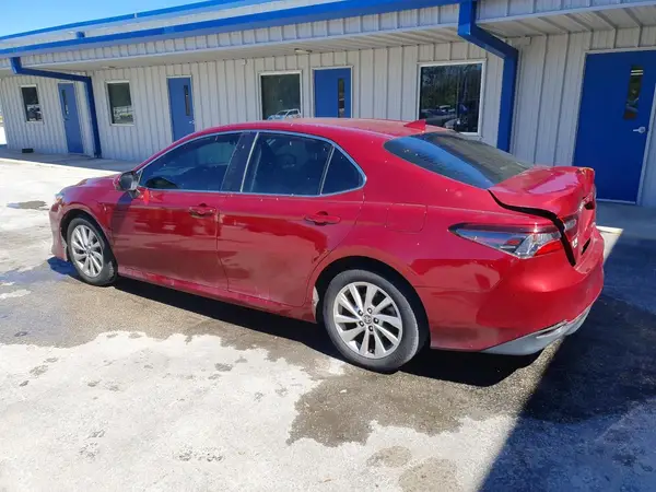 4T1C11AK9MU460459 2021 TOYOTA CAMRY - Image 2