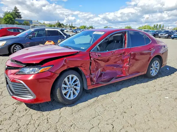 4T1C11AK9MU468237 2021 TOYOTA CAMRY - Image 1
