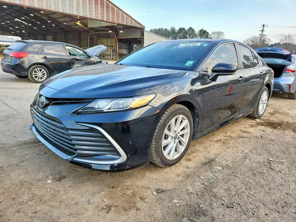 4T1C11AK9MU477164 2021 TOYOTA CAMRY - Image 1