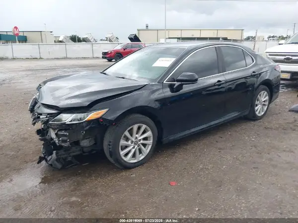 4T1C11AK9MU491601 2021 TOYOTA CAMRY - Image 2