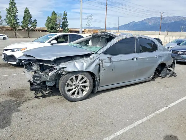 4T1C11AK9MU493204 2021 TOYOTA CAMRY - Image 1