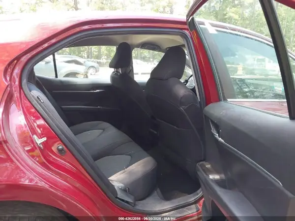 4T1C11AK9MU512480 2021 TOYOTA CAMRY - Image 8