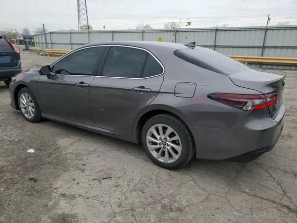 4T1C11AK9MU524385 2021 TOYOTA CAMRY - Image 2
