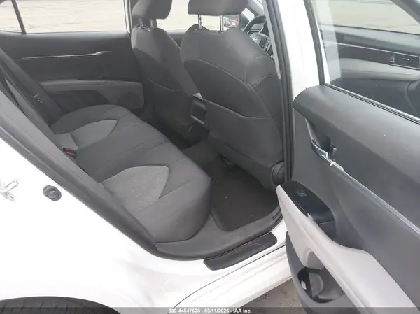 4T1C11AK9MU52684 2021 TOYOTA CAMRY - Image 8