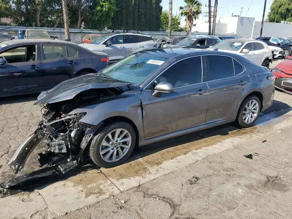 4T1C11AK9MU533846 2021 TOYOTA CAMRY - Image 1