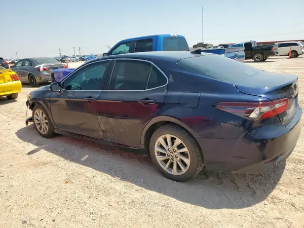 4T1C11AK9MU533863 2021 TOYOTA CAMRY - Image 2