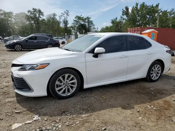 4T1C11AK9MU534978 2021 TOYOTA CAMRY - Image 1