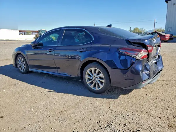 4T1C11AK9MU538576 2021 TOYOTA CAMRY - Image 2