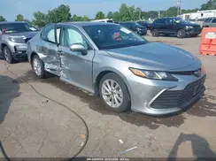 4T1C11AK9MU555362 2021 TOYOTA CAMRY