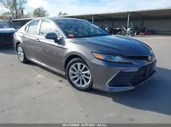 4T1C11AK9MU558570 2021 TOYOTA CAMRY
