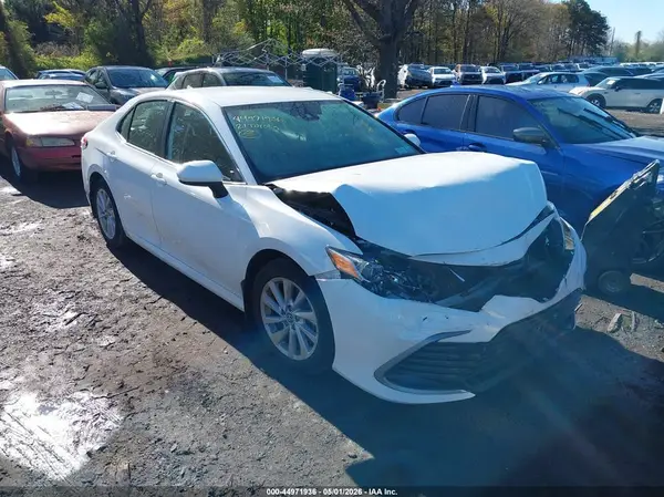 4T1C11AK9MU565230 2021 TOYOTA CAMRY - Image 1