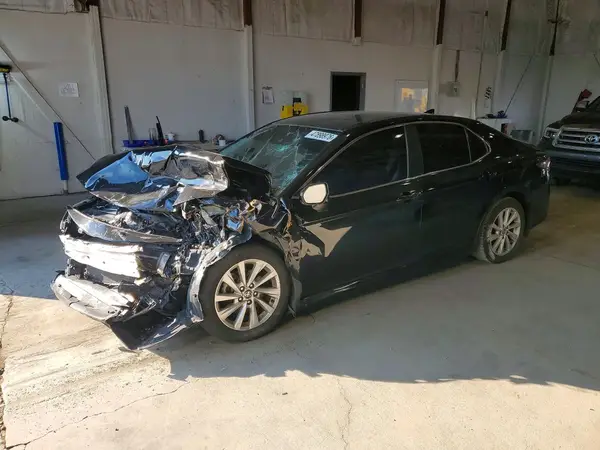 4T1C11AK9MU566054 2021 TOYOTA CAMRY - Image 1