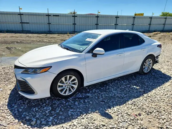 4T1C11AK9MU578639 2021 TOYOTA CAMRY - Image 1
