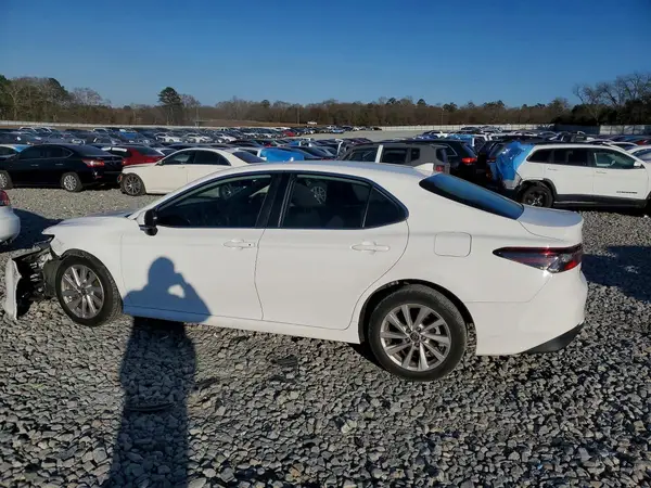 4T1C11AK9MU578737 2021 TOYOTA CAMRY - Image 2