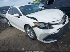 4T1C11AK9MU581752 2021 TOYOTA CAMRY