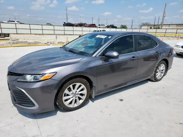 4T1C11AK9MU587650 2021 TOYOTA CAMRY - Image 1