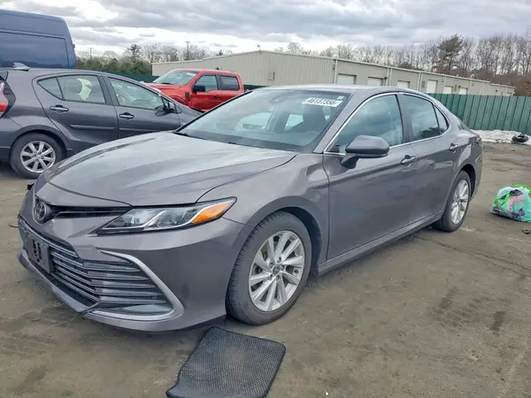 4T1C11AK9MU588071 2021 TOYOTA CAMRY - Image 1