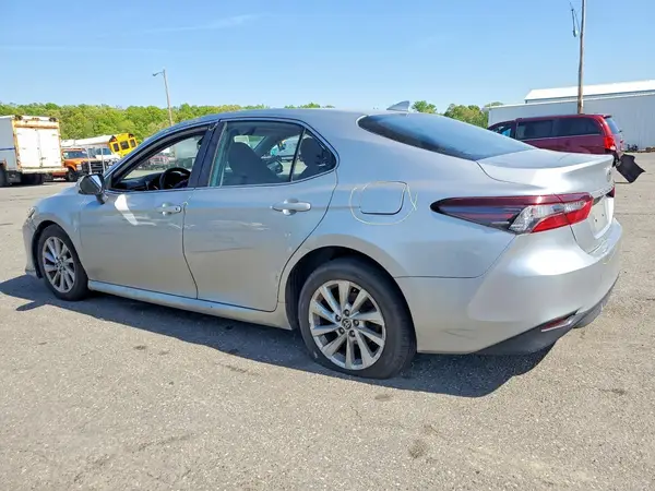 4T1C11AK9MU593108 2021 TOYOTA CAMRY - Image 2