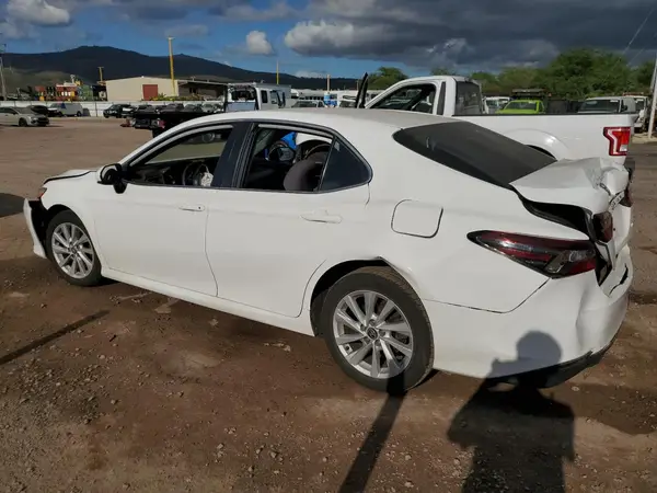 4T1C11AK9MU611963 2021 TOYOTA CAMRY - Image 2