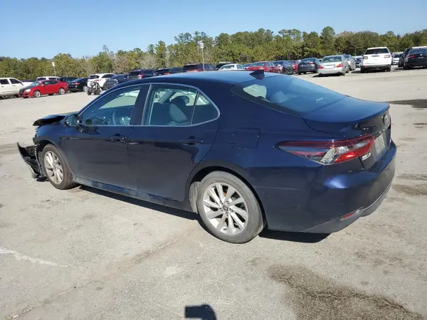 4T1C11AK9MU614815 2021 TOYOTA CAMRY - Image 2