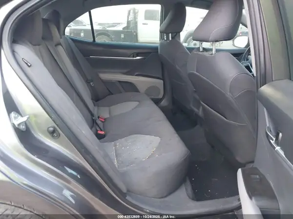 4T1C11AK9NU019495 2022 TOYOTA CAMRY - Image 8