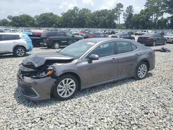 4T1C11AK9NU035485 2022 TOYOTA CAMRY - Image 1