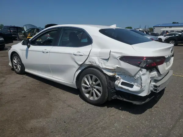 4T1C11AK9NU044851 2022 TOYOTA CAMRY - Image 2