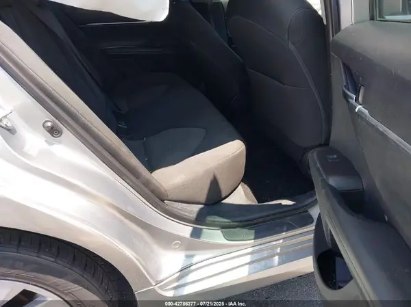 4T1C11AK9NU051489 2022 TOYOTA CAMRY - Image 8
