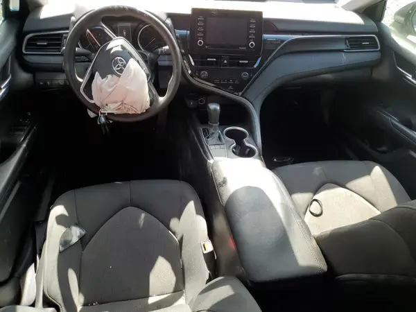 4T1C11AK9NU056823 2022 TOYOTA CAMRY - Image 8