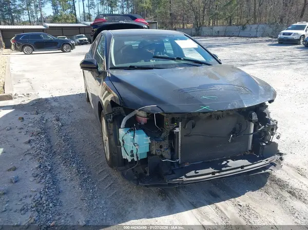 4T1C11AK9NU062606 2022 TOYOTA CAMRY - Image 1