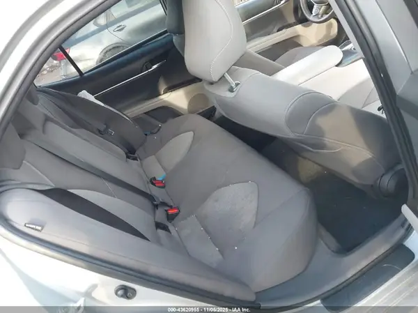 4T1C11AK9NU064923 2022 TOYOTA CAMRY - Image 8