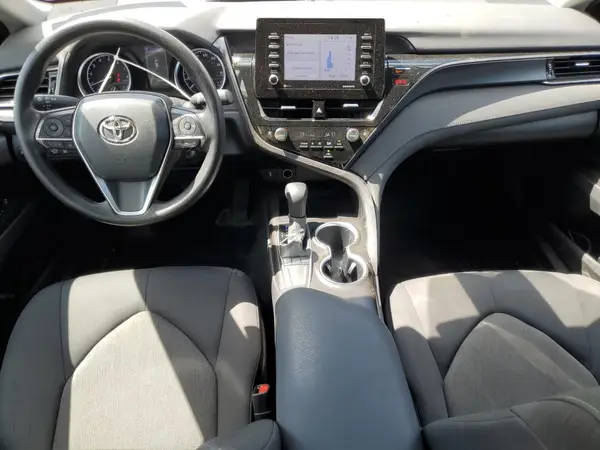 4T1C11AK9NU069930 2022 TOYOTA CAMRY - Image 8