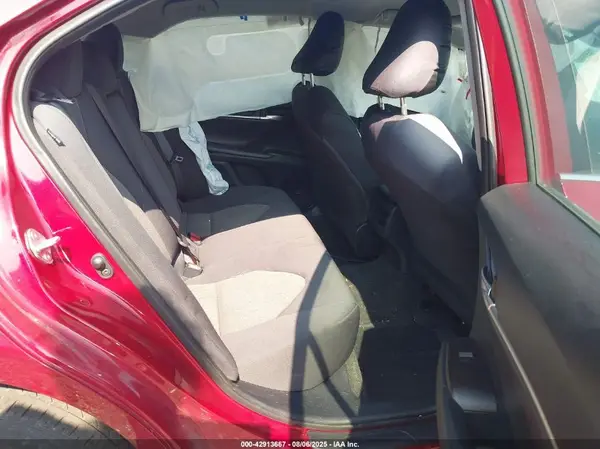 4T1C11AK9NU621927 2022 TOYOTA CAMRY - Image 8